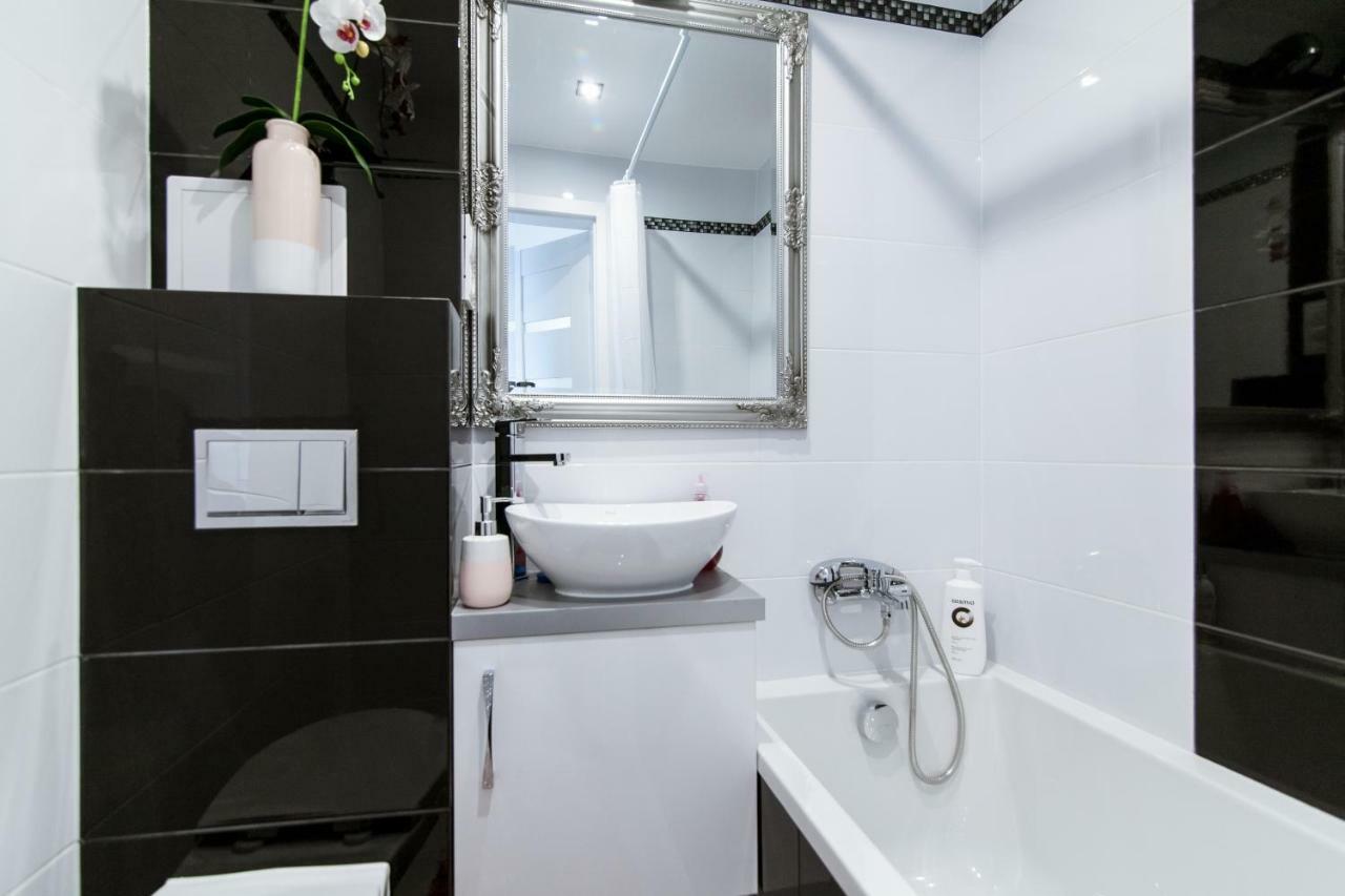 Apartament Exclusive Centrum ビャウィストク エクステリア 写真