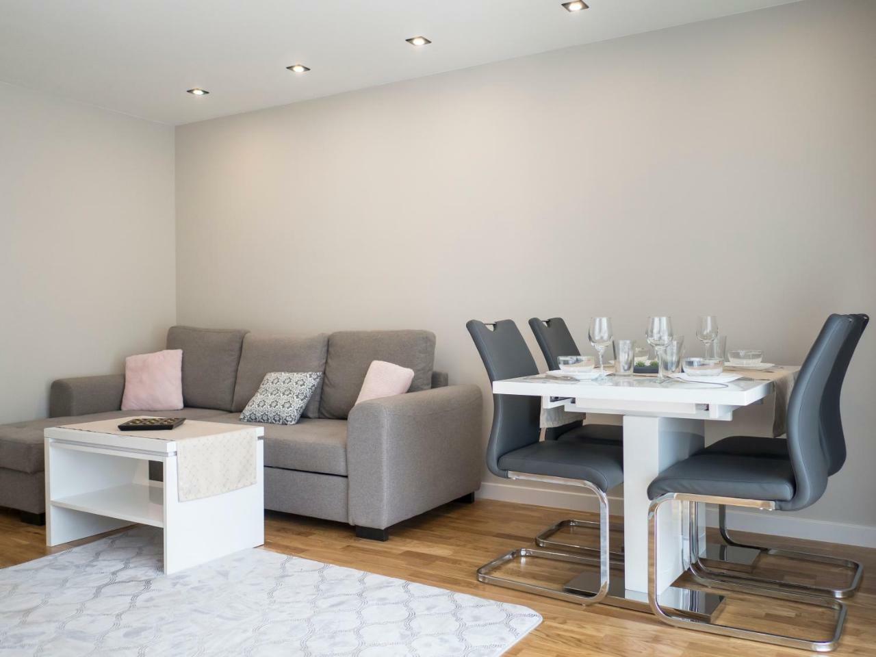 Apartament Exclusive Centrum ビャウィストク エクステリア 写真